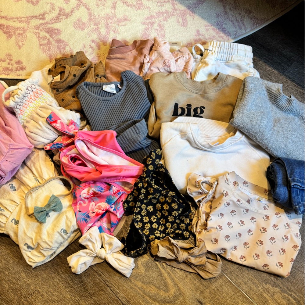 Girl clothing bundle - size 2 to 3